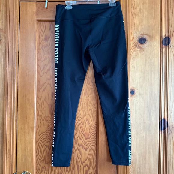 VS Knockout Tight - Picture 2 of 5